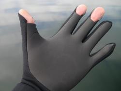 Megabass Ti Glove Black and White